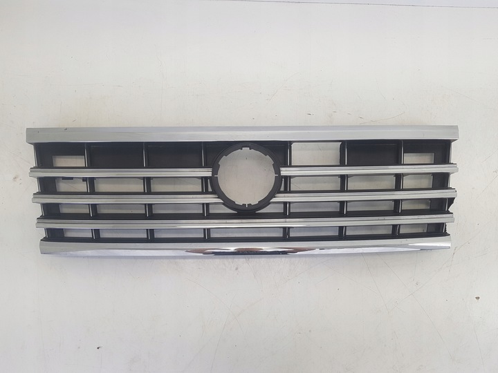 фото №1, Vw touareg iii 760 решётка радиатора решётка оригинал хороший