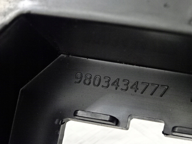 фото №10, Peugeot 308 ii t9 крепление розетка obd 12v