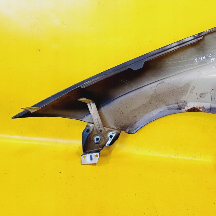 фото №8, Крыло правое перед seat toledo iii lak: lc9z nr106