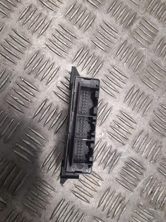 фото №6, Audi a8 s8 d4 4h 2013 з спереди блок управления / модуль парковка pdc