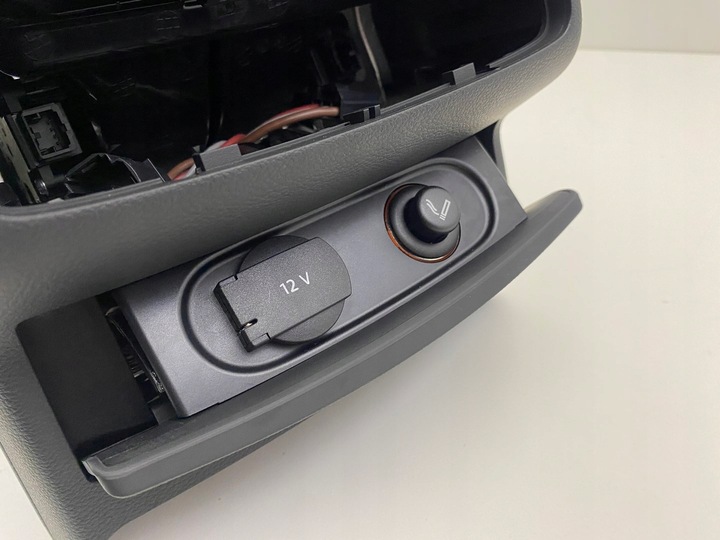 фото №9, Audi a6 c7 рестайлинг sedan сиденья вентилируемые диван туннель салон 14-