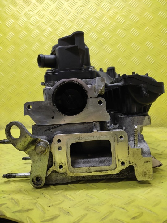 фото №4, Citroen c3 1.4 hdi головка двигателя 9636896880