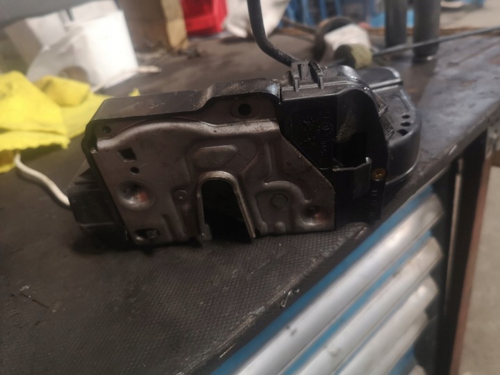 фото №5, Mercedes w211 замок дверь правые зад 2117300635