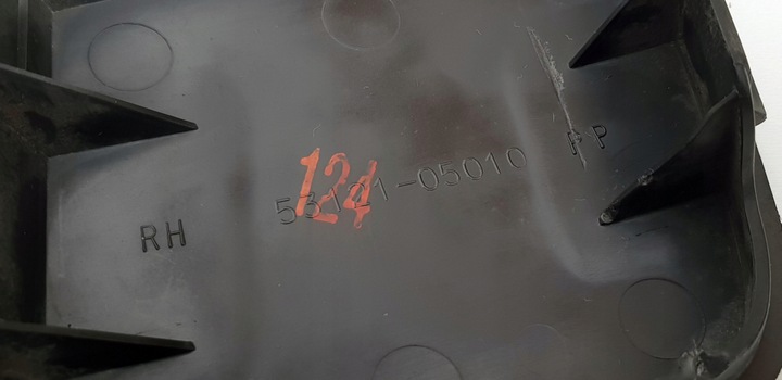 фото №11, Toyota avensis t22 заглушка лампы галоген галоген правая