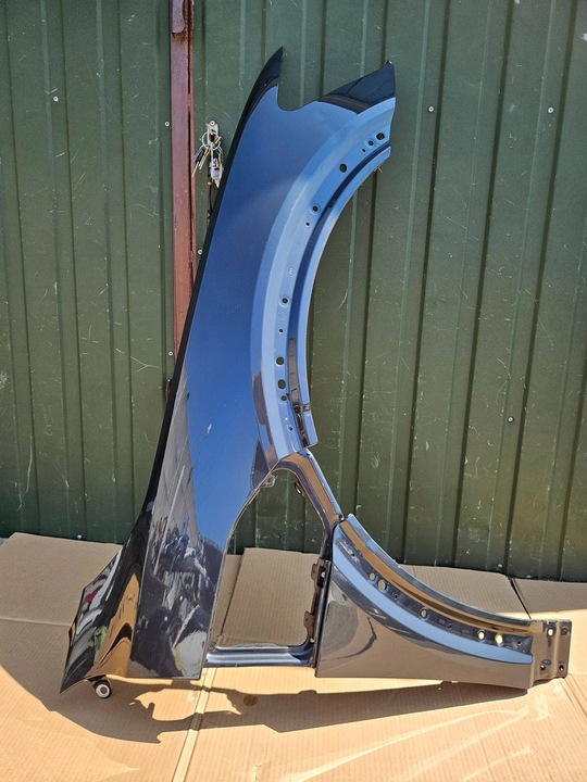 фото №9, Audi e-tron крило переднє