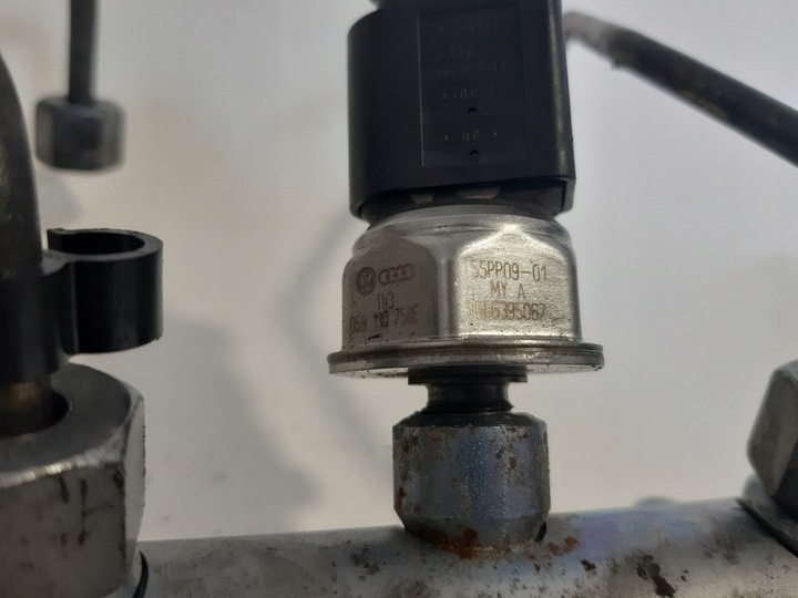 фото №5, Планка впрыскивающий audi a4 b7 3.0 tdi 55pp0901