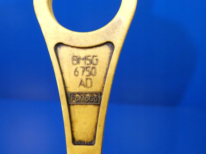 фото №2, Volvo v40 ii fiest mk7 kuga 2 1.6 t3 ecoboost щуп щуп масла