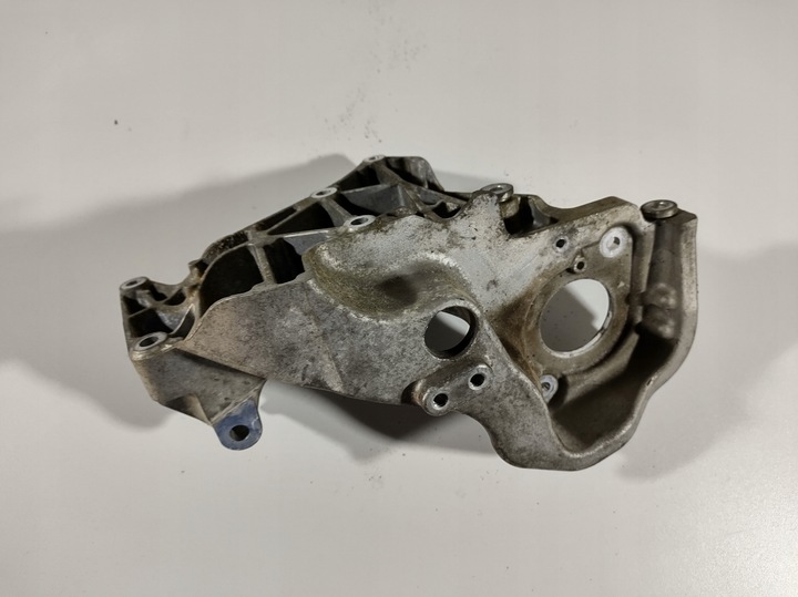 фото №6, Volvo v40 2.0 d4 12- лапи генератора 31401103