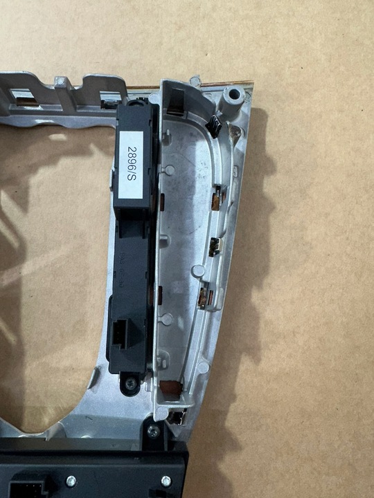 фото №8, Рамка рычаг переключения передач изменения коробки передач, защита mercedes cls w219 ir, дерево