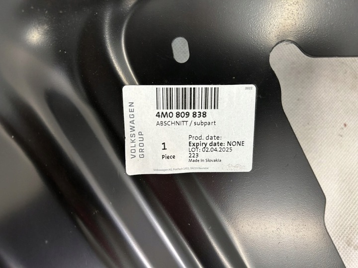 фото №16, Audi q7 sq7 rsq7 2 15-24 4m0809838 задній стійка край праві дах оригінал