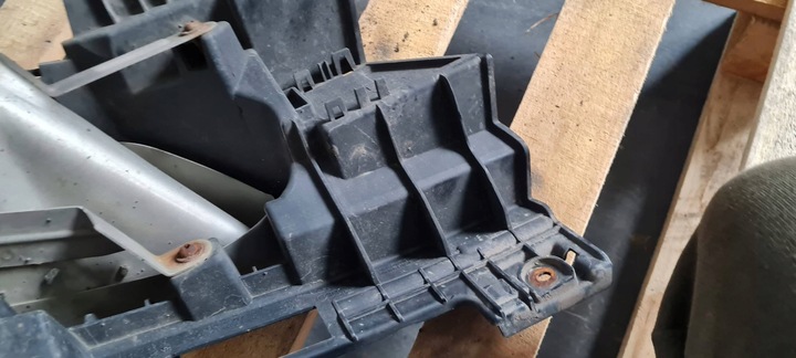 фото №10, A4 b9 8w рестайлинг наконечник выхлоп левая левый зад держатель sline