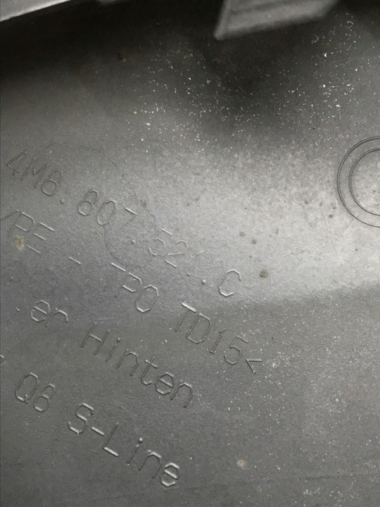 фото №12, Audi q8 s-line 4m8 спойлер дифузор бампера зад