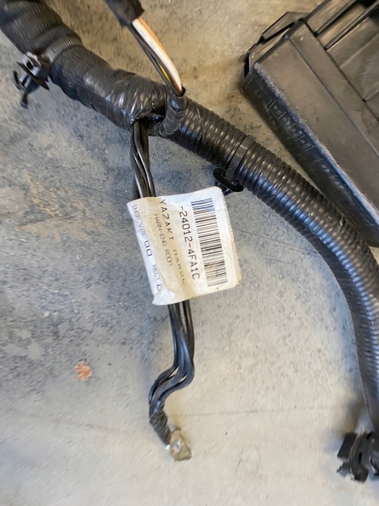 фото №7, Установка жгут проводка камеры двигателя nissan e-nv200