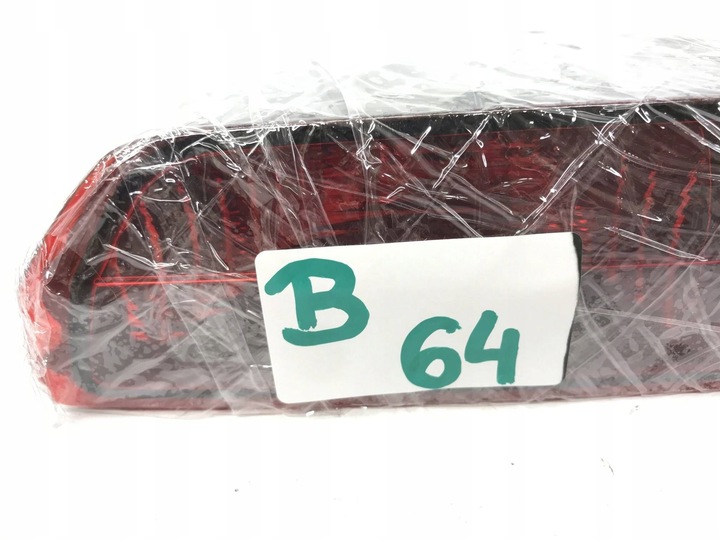 фото №12, Audi q7 4m лампа зад задня w бампер правий права 4m0945096