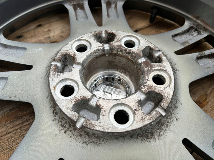 фото №15, Легкосплавні диски та шини 17" 7jx17x40 ford mustang v 2005-2014