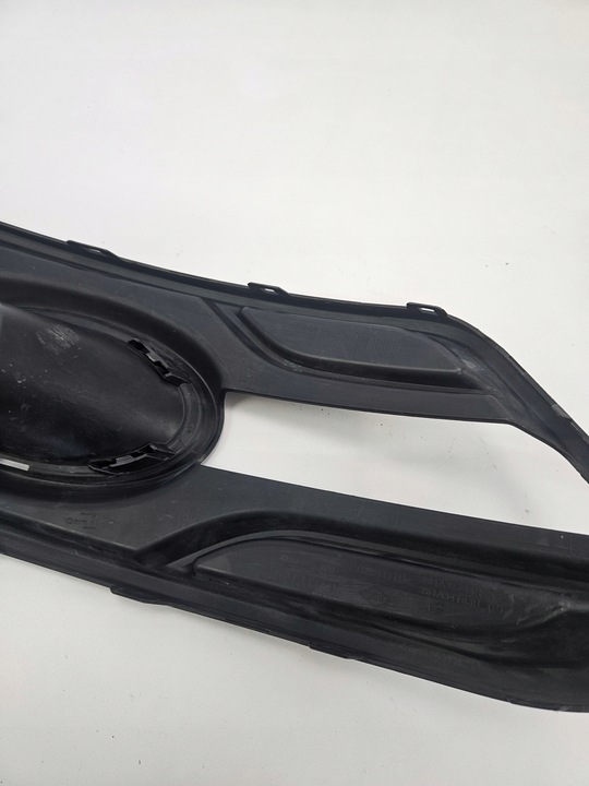 фото №13, Renault megane iii 3 рестайлінг 2013 - 2016 решітка бампера перед лівий 261a32193r