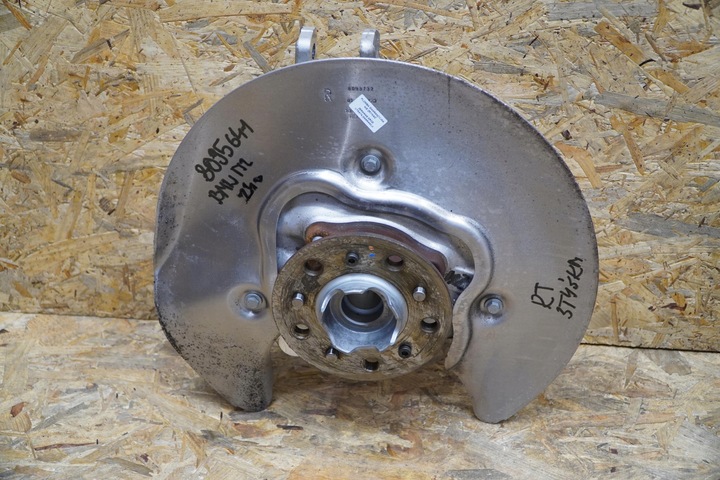 фото №12, Поворотна опора ступиця зад ліва 8095657 права 8095658 bmw m2 g87 24r 3tyśkm