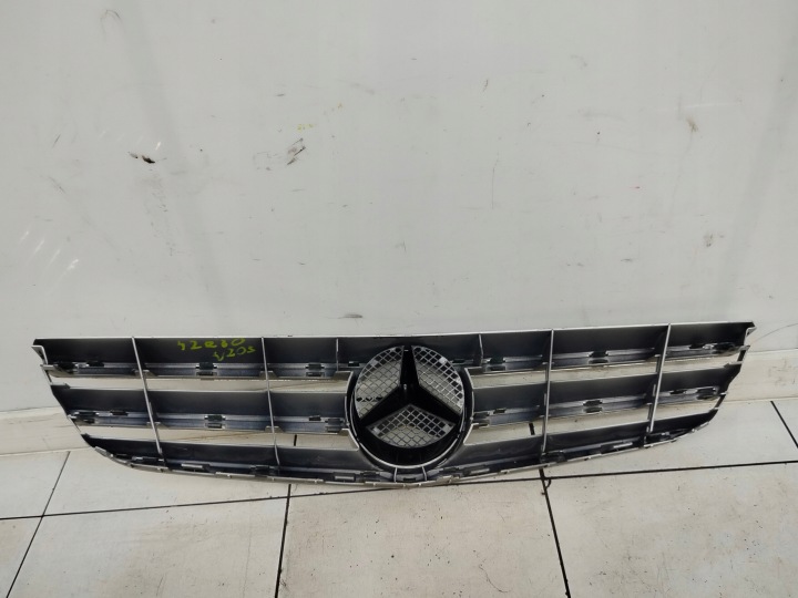 фото №9, Mercedes clc w203 08r- решітка радіатора