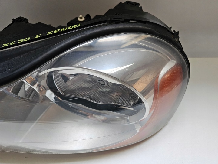 фото №3, Лампа левая передняя volvo xc90 i ксенон 31111190
