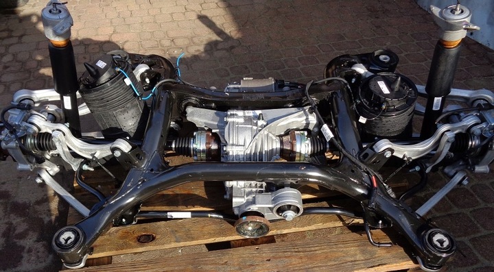 фото №1, Audi q7 q8 4m амортизатор зад 4m0616031t.