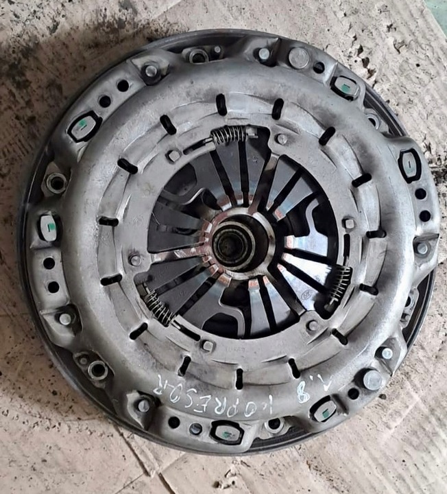 фото №1, Колесо двухмассовый сцепление mercedes c w203 w204 1.8 комплект диск прижим