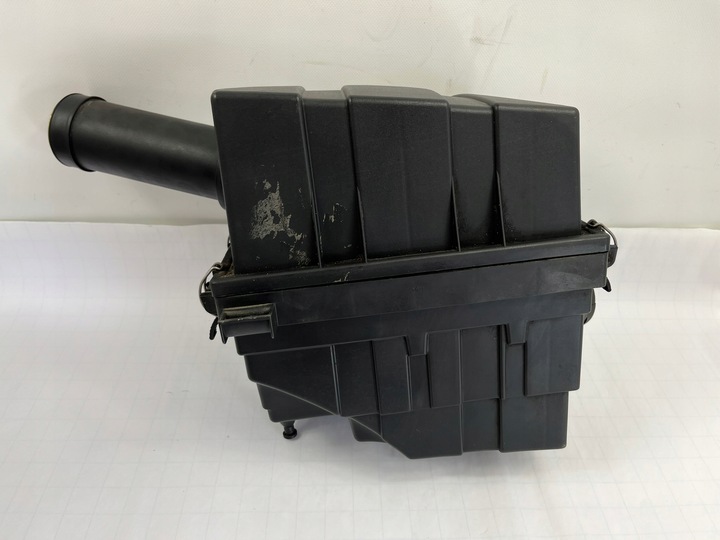 фото №9, Корпус фильтра воздуха mercedes w124 m111 e200 200e 200ce 2.0 1110940002