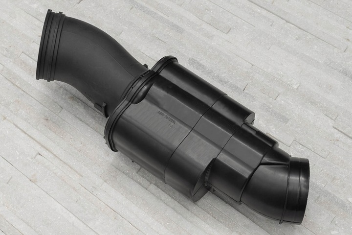 фото №16, Bmw 5 f10 09-17 впуск канал воздуха 13717612094