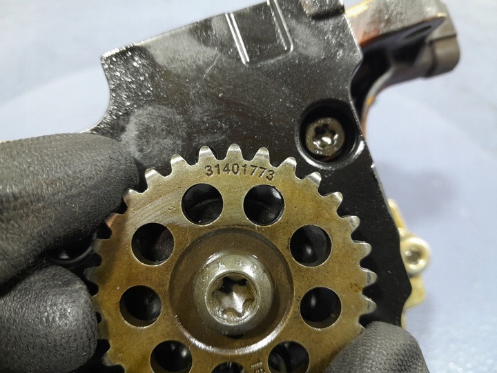 фото №7, Volvo xc90 ii 2.0 t8 b4204t27 320 km насос масла масляна 31430089