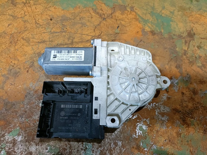 фото №1, Моторчик стекло правые перед seat leon ii 1p0837402d