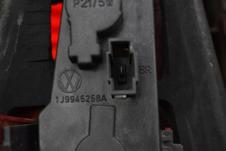фото №6, Лампа правая зад задняя 1j9945258a vw golf 4 iv универсал 97-06