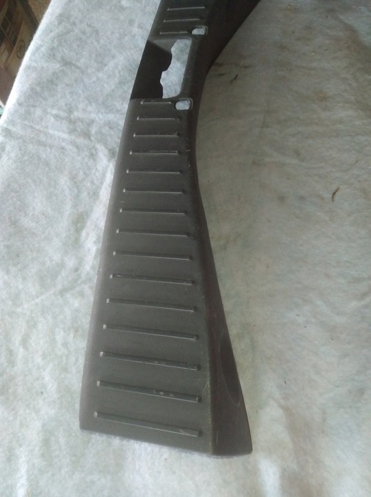 фото №1, Ford c-max i 2003- захист накладка порога багажника