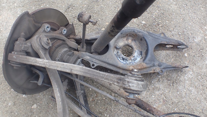 фото №4, Mercedes c w204 2.2cdi sedan права поворотна опора зад