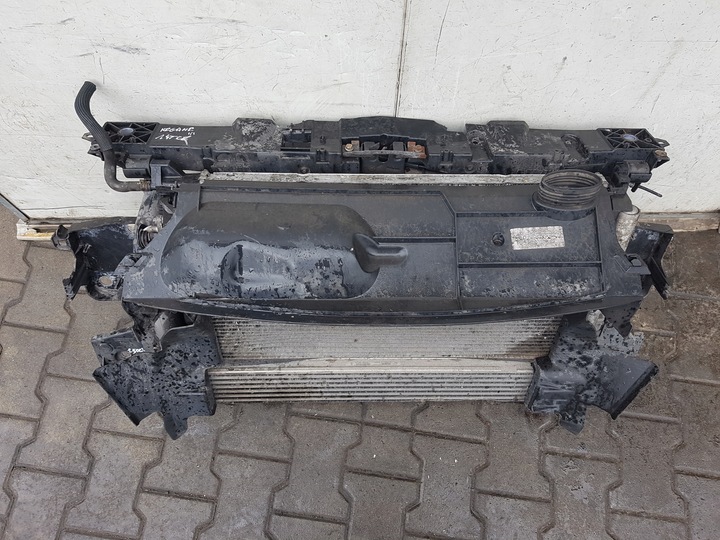 фото №1, Renault megane iii 08-11r 1.4 tce pas переднє радіатор вентилятор