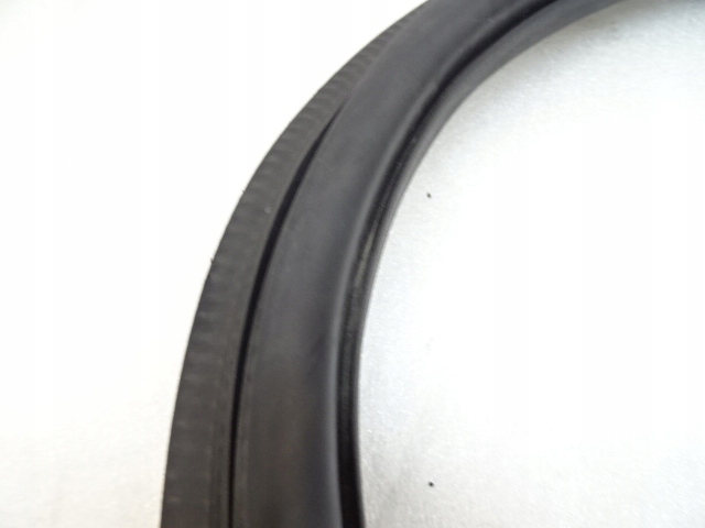 фото №3, Citroen c3 iii права прокладка двері передніх перед 9813059580