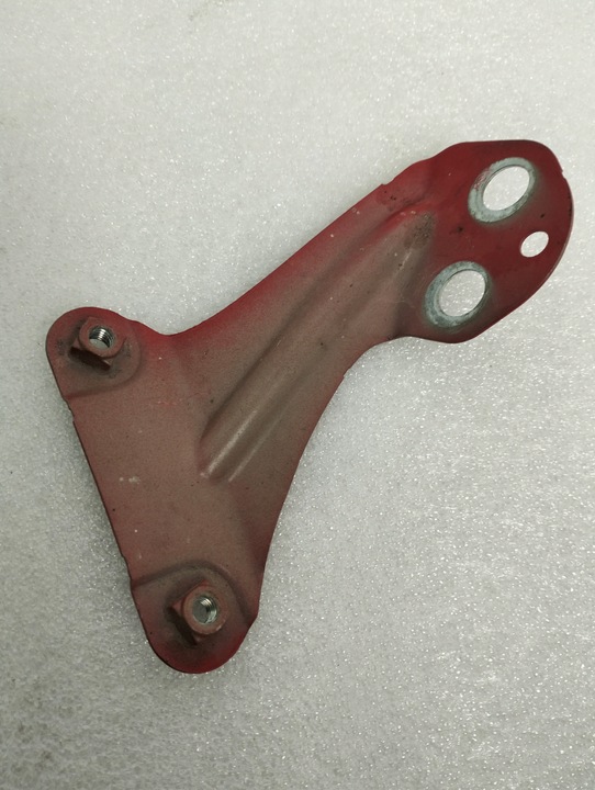 фото №1, Seat ibiza v кронштейн крила правий лівий 6f0821167a 6f0821168a