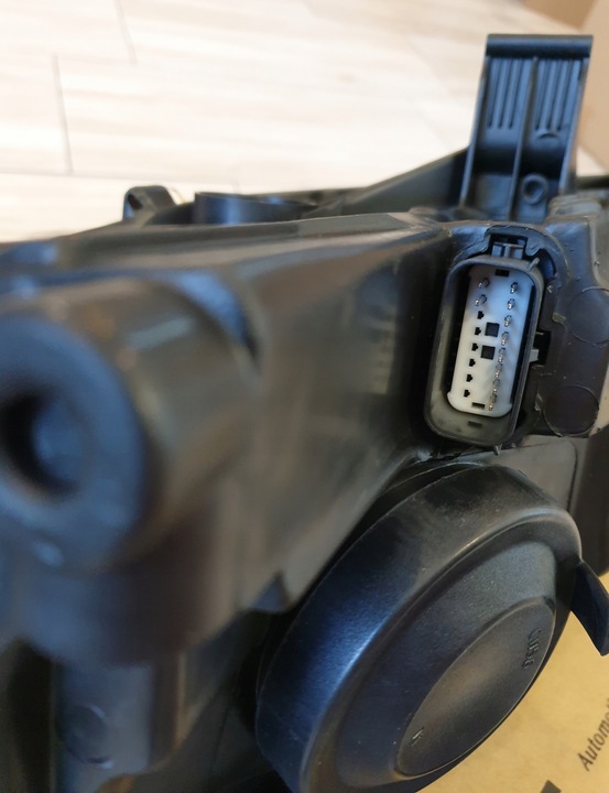 фото №8, Фара лампа правий перед ford fiesta mk7 13-17