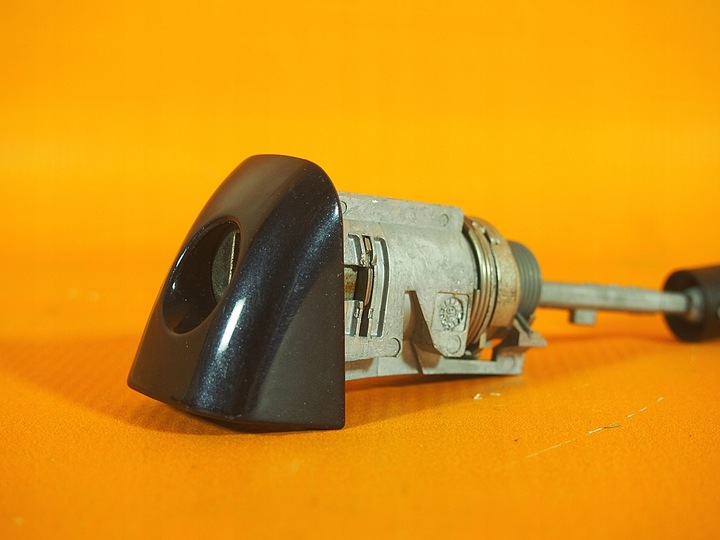 фото №11, Audi a5 8t ручка перед lh 8t0837205a lx7r