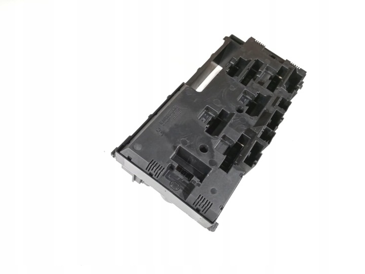 фото №6, Коробка запобіжників bmw f10 f11 9210861