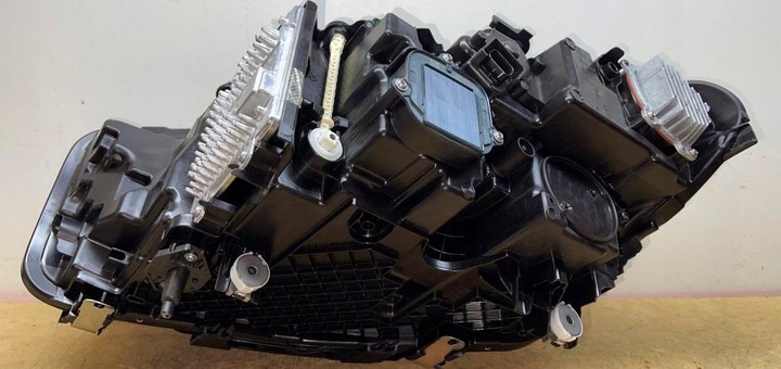 фото №13, Bmw 5 g30 g31 рестайлинг лампа левая правая bmw led з подсветка адаптивный led