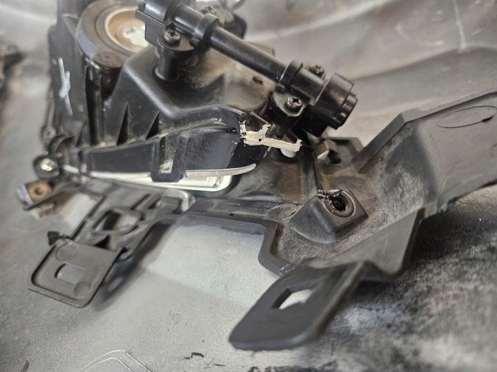 фото №13, Hyundai i30 ii 2 рестайлінг 14- бампер переднє перед галоген решітка 86511-a6000