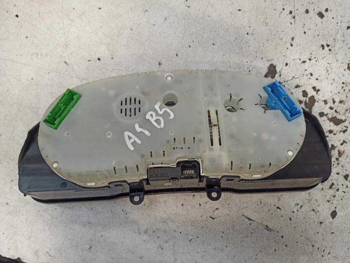 фото №9, Audi a4 b5 1.6b спидометр приборы 8d0919861c au-0009-001