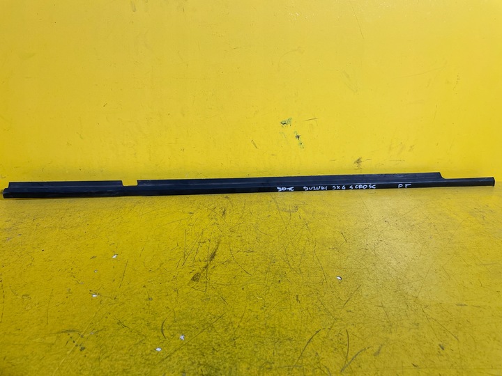 фото №1, Suzuki sx4 s-cross - планка дверь - правые зад