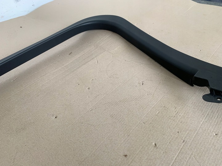 фото №10, Ford mustang mach-e 2021r планка рамка двері праві перед передня оригінал