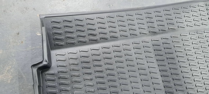 фото №3, Q3 83a коврик багажника резиновая зад обивка 83a061180