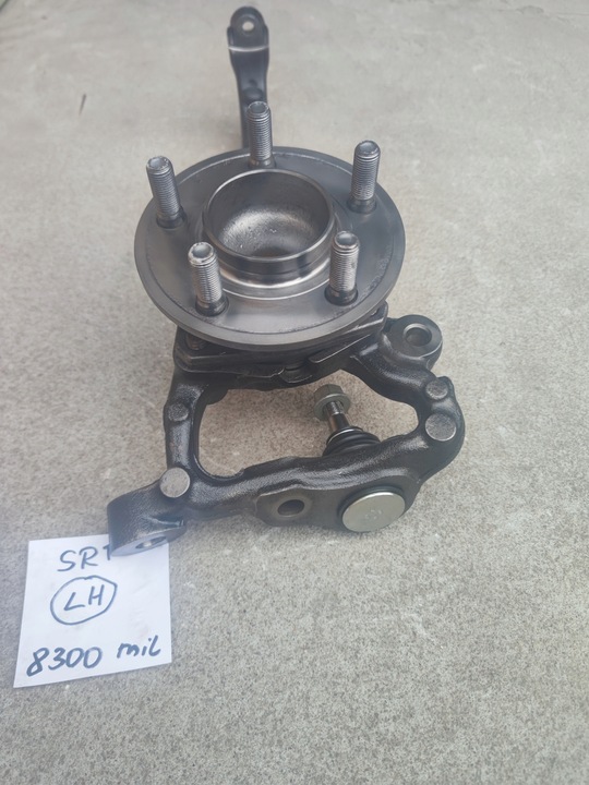 фото №11, Dodge challenger charger srt передняя левая поворотный кулак 2015+