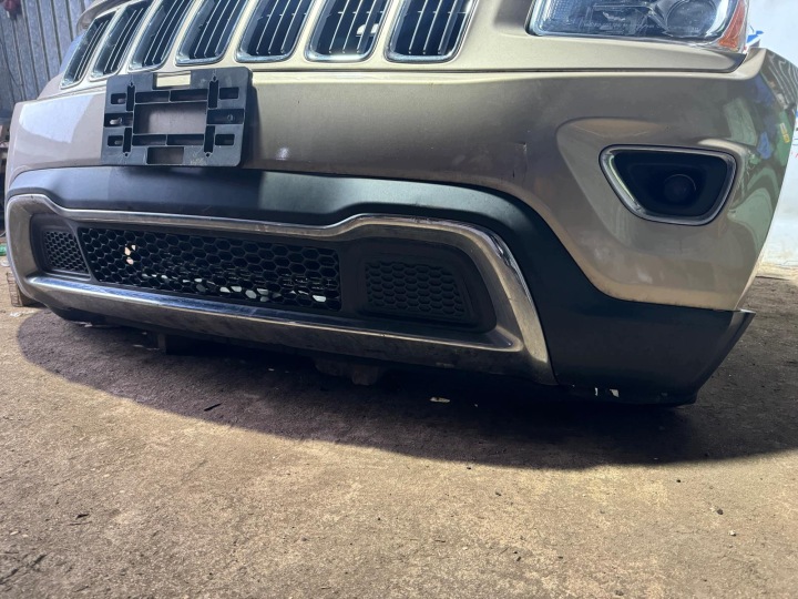 фото №14, Передняя панель лампы комплект радиатор бампер jeep grand cherokee wk2 14r pfs