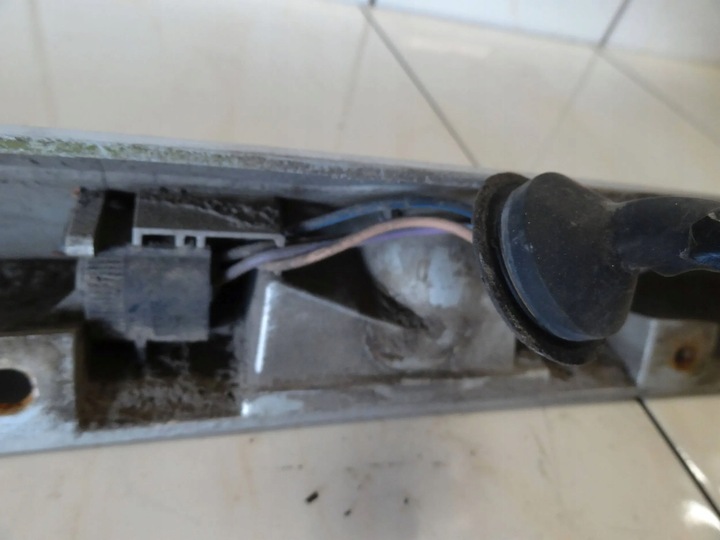 фото №4, Chrysler pacifica 04 crossover накладка кришки багажника зад задня