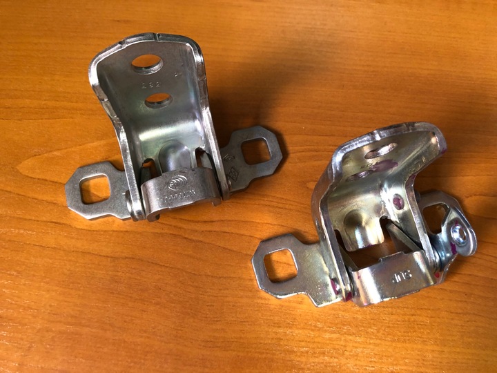 фото №8, Renault megane iii a073550 петлі двері