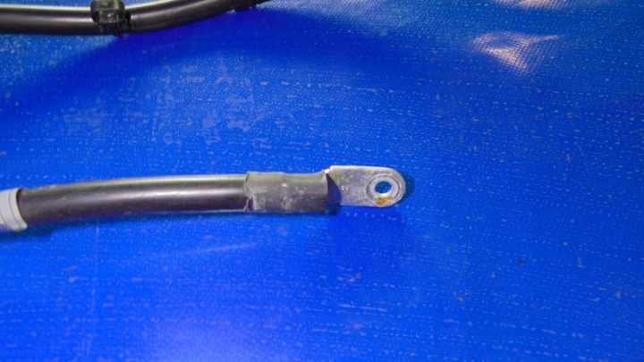 фото №3, Клемма плюсовая шланг mercedes c класс w204