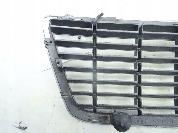 фото №8, Audi s8 d2 94-99 решётка радиатора решётка капота 4d0853651h доставка